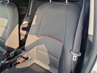 MAZDA 2 usata, con Autoradio digitale