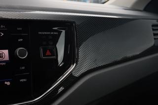 VOLKSWAGEN Taigo usata, con USB