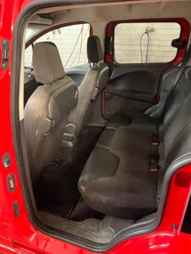 FORD Tourneo Courier usata, con Alzacristalli elettrici