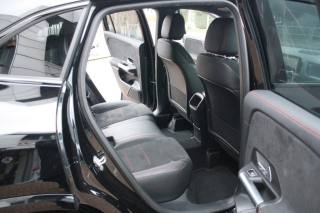 MERCEDES-BENZ GLA 180 usata, con Regolazione elettrica sedili