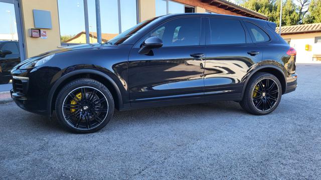 PORSCHE Cayenne usata, con Airbag