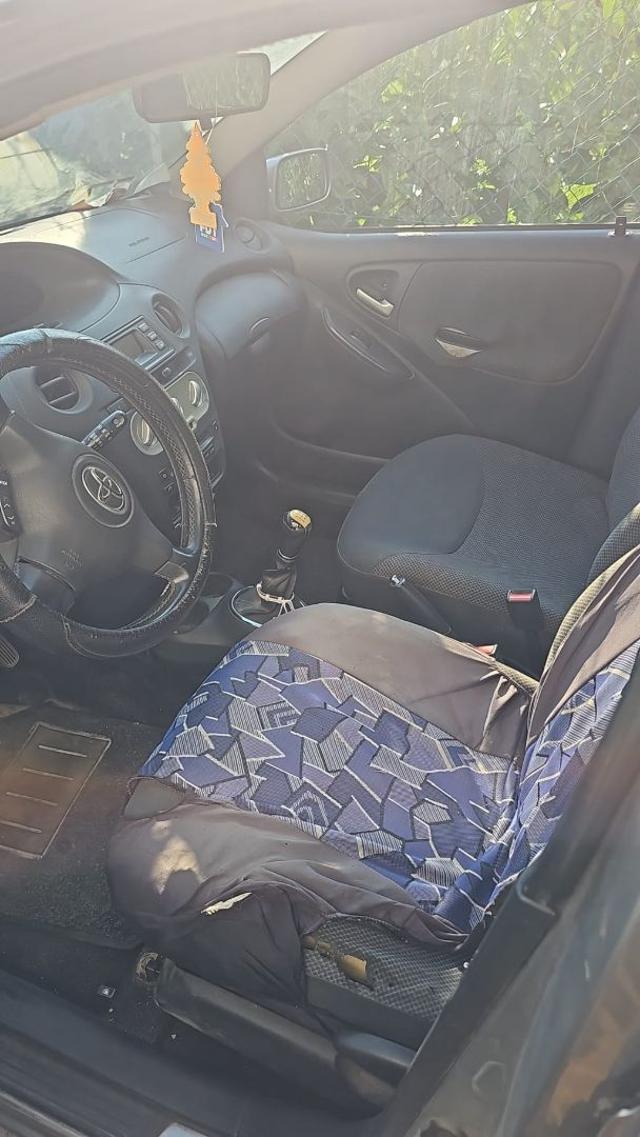 TOYOTA Yaris usata, con Airbag