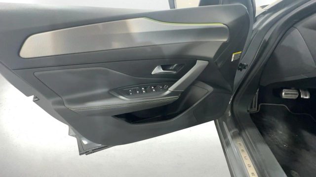 PEUGEOT 408 usata, con Alzacristalli elettrici