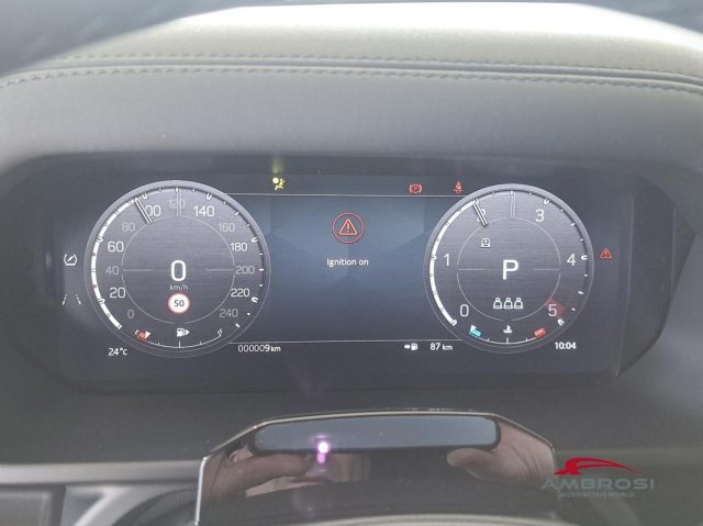 LAND ROVER Defender usata 9