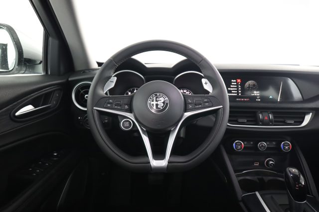 ALFA ROMEO Stelvio usata 5