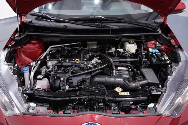 TOYOTA Yaris usata, con Airbag testa