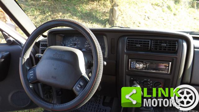 JEEP Cherokee usata 22