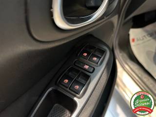 FIAT 500L usata, con USB