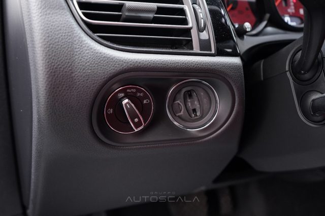 PORSCHE Macan usata, con Fendinebbia
