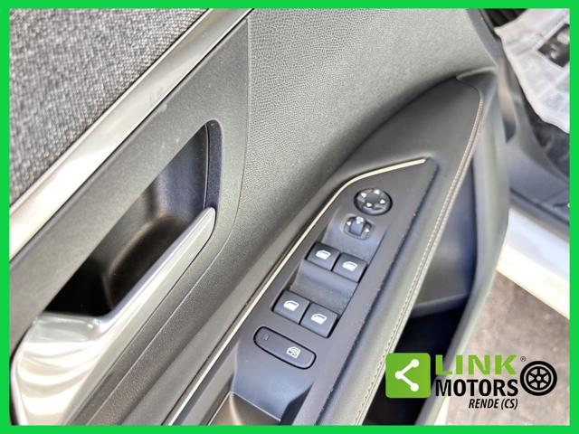 PEUGEOT 3008 usata, con Controllo vocale