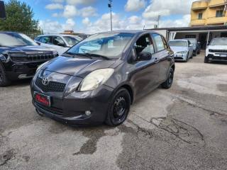 TOYOTA Yaris usata, con Airbag