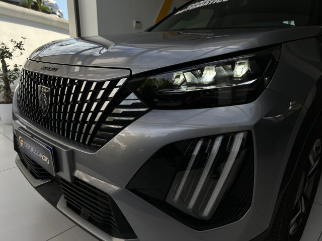 PEUGEOT 2008 usata, con Autoradio