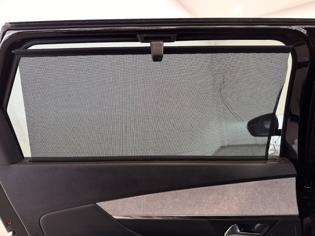 PEUGEOT 5008 usata, con Freno di stazionamento elettrico