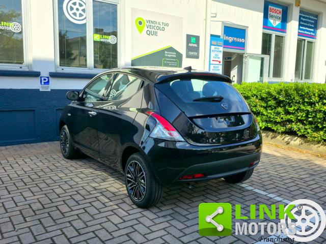 LANCIA Ypsilon usata, con Autoradio