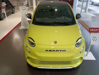 ABARTH 500e usata, con Airbag laterali
