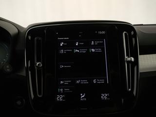 VOLVO XC40 usata, con Volante in pelle