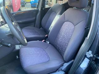 MERCEDES-BENZ A 160 usata, con Autoradio