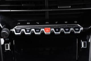 PEUGEOT 2008 usata, con Park Distance Control