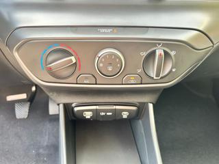 HYUNDAI i20 usata, con Sedile posteriore sdoppiato