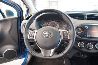 TOYOTA Yaris usata 18