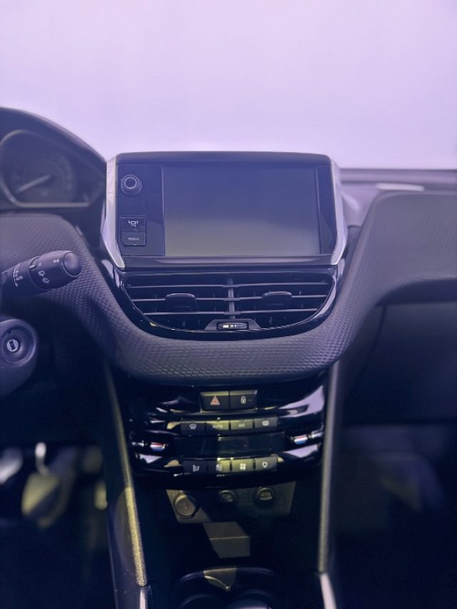 PEUGEOT 2008 usata 16