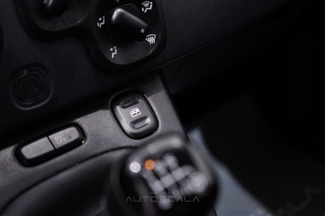 FIAT New Panda usata, con Autoradio digitale