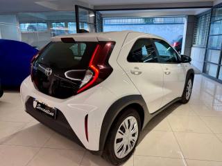 TOYOTA Aygo X usata, con Autoradio