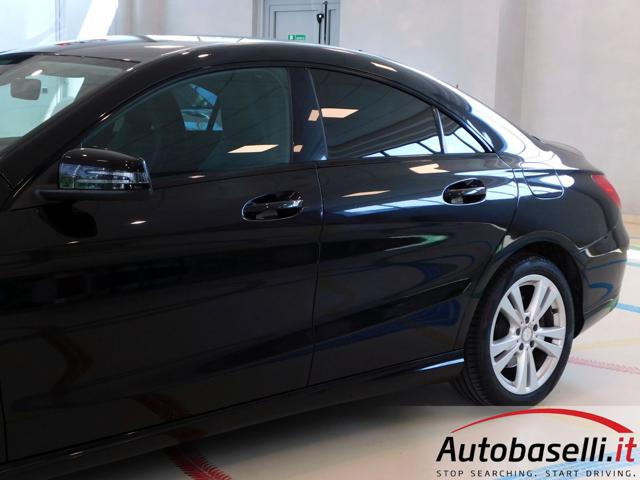MERCEDES-BENZ CLA 200 usata, con Leve al volante