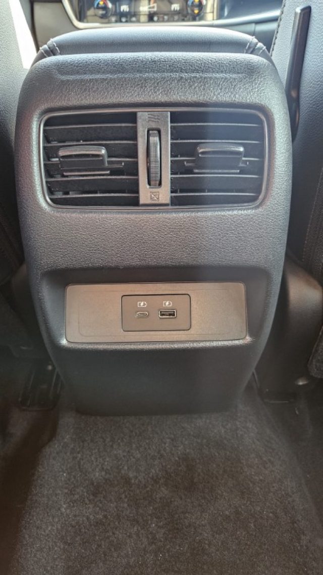 NISSAN Qashqai usata, con Sistema di navigazione