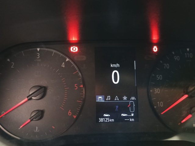 RENAULT Clio usata, con Fari LED