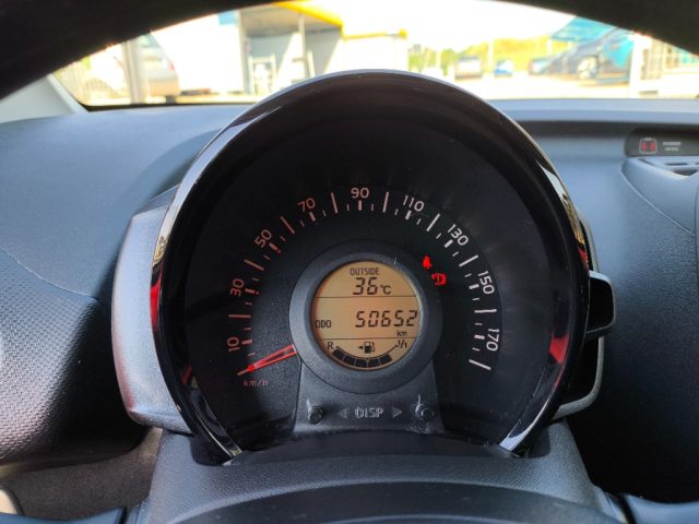TOYOTA Aygo usata 13