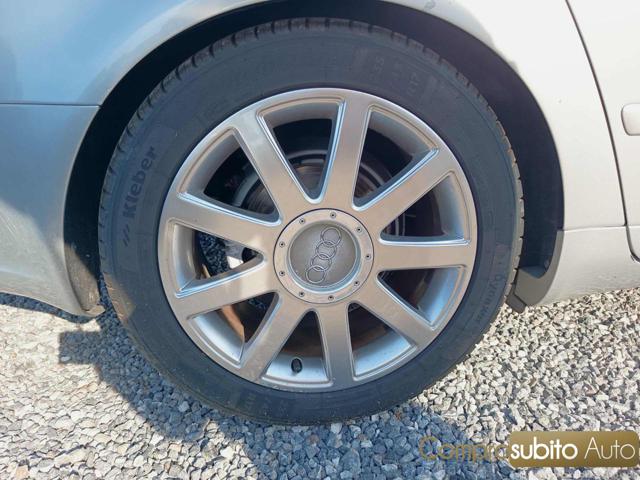 AUDI A4 usata, con Autoradio