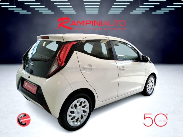 TOYOTA Aygo usata 6