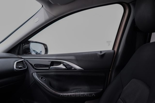 INFINITI Q30 usata, con Bracciolo