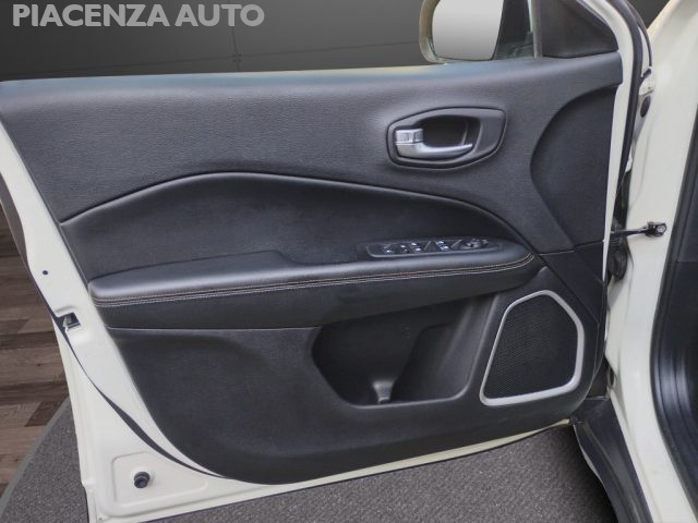 JEEP Compass usata, con Interni in pelle