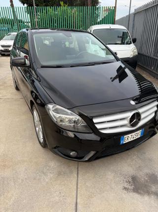 MERCEDES-BENZ B 180 usata, con Autoradio