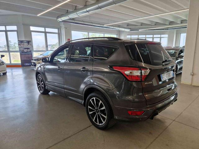 FORD Kuga usata, con Autoradio