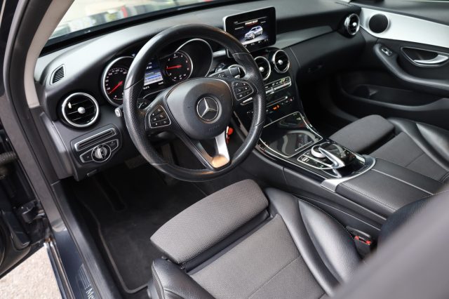 MERCEDES-BENZ C 200 usata, con Lettore CD