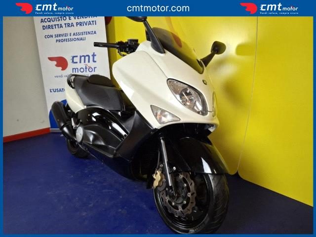 YAMAHA T-Max 500 usata 8