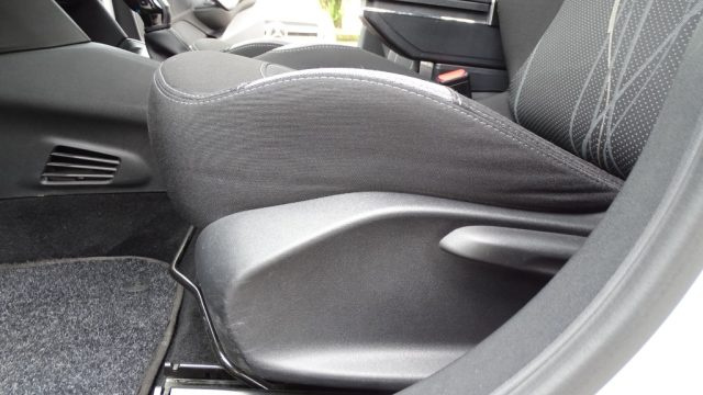 PEUGEOT 208 usata 64