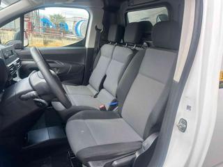 TOYOTA Proace City usata, con Autoradio