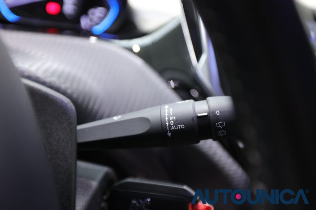PEUGEOT 2008 usata, con Controllo vocale