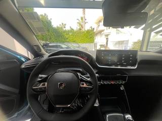 PEUGEOT 2008 usata, con USB