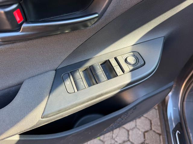 TOYOTA C-HR usata, con Touch screen