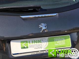 PEUGEOT 208 usata, con Fari LED