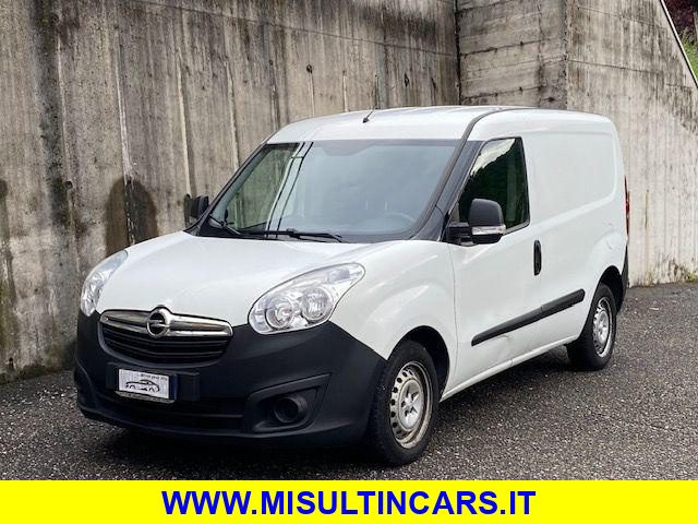 OPEL Combo usata, con Alzacristalli elettrici