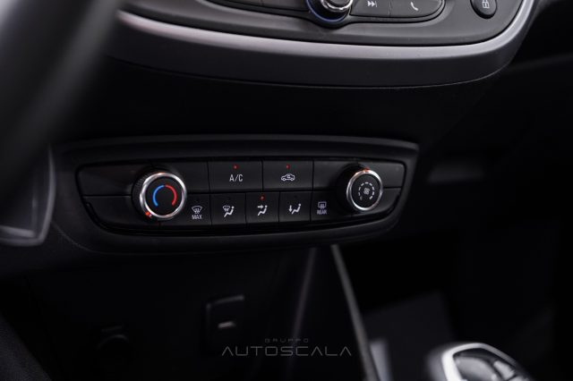 OPEL Crossland usata, con Touch screen
