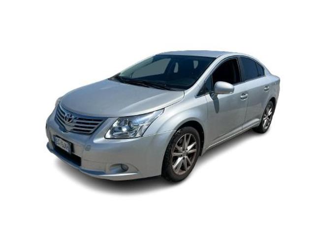 TOYOTA Avensis usata, con ABS