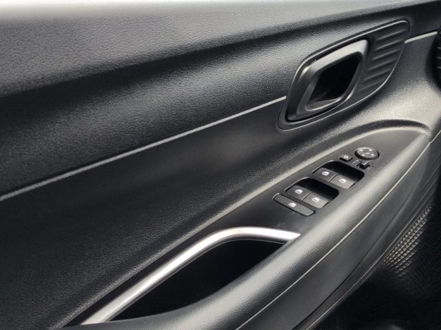 HYUNDAI Bayon usata, con Controllo elettronico della corsia
