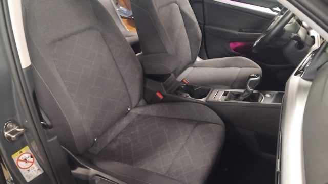 VOLKSWAGEN Golf usata, con Controllo elettronico della corsia